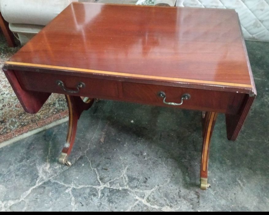 Sofá Table estilo inglês