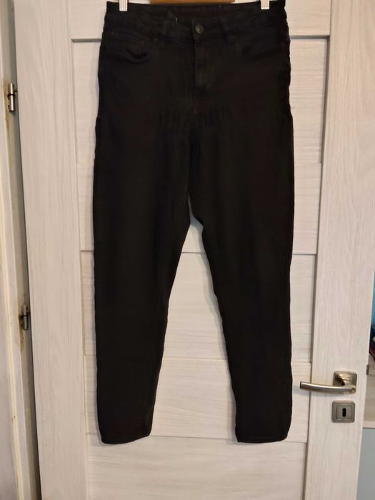 spodnie z jeansu, jeansy czarne, wysoki stan rozm. 42