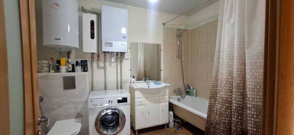 Продается добротный дом , район Голубовка