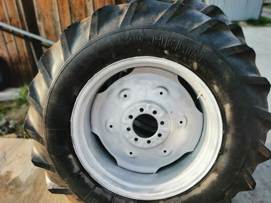 Koła do ciągnika 16.9 r30 Michelin bibagrip