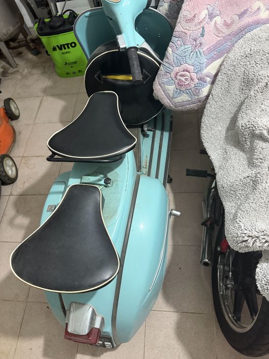Vendo ou troco vespa 125 sprint
