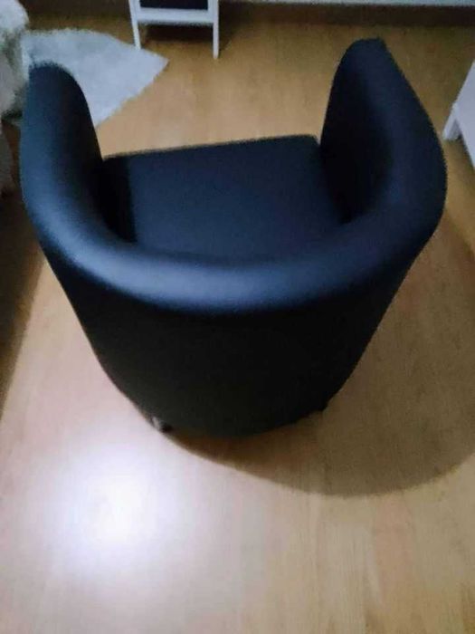 Poltrona, Idhult preto, como nova IKEA