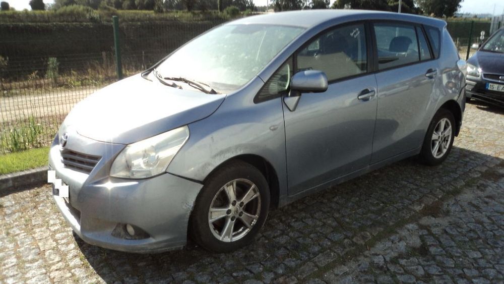 Toyota Verso 2.0 D-4D 2009 - Para Peças
