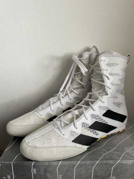Оригінальне боксерське взуття Adidas