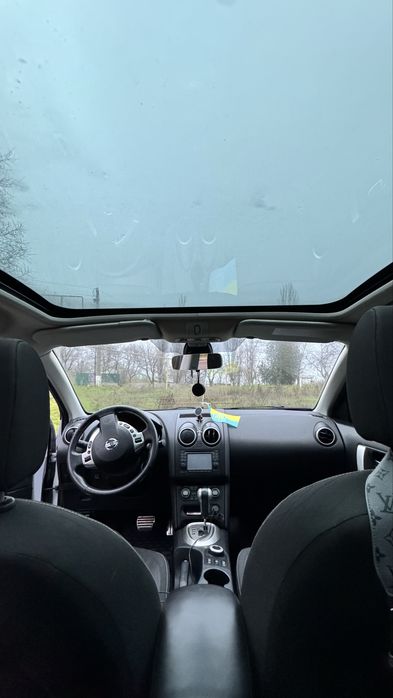 Терміновий продаж Nissan Qashqai 2010