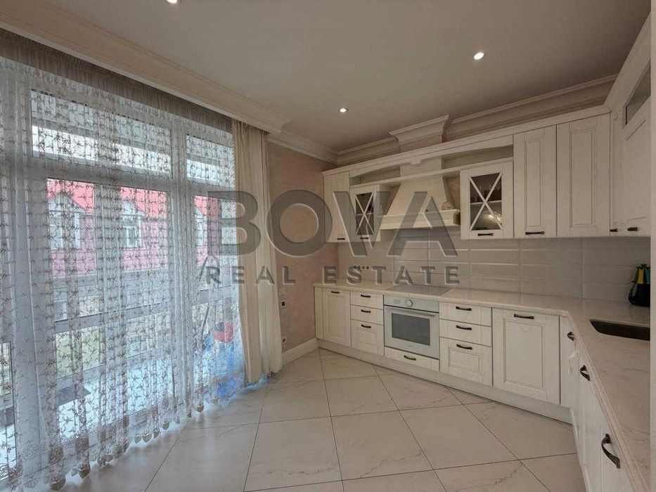 Apartment in Kyiv - View 2
