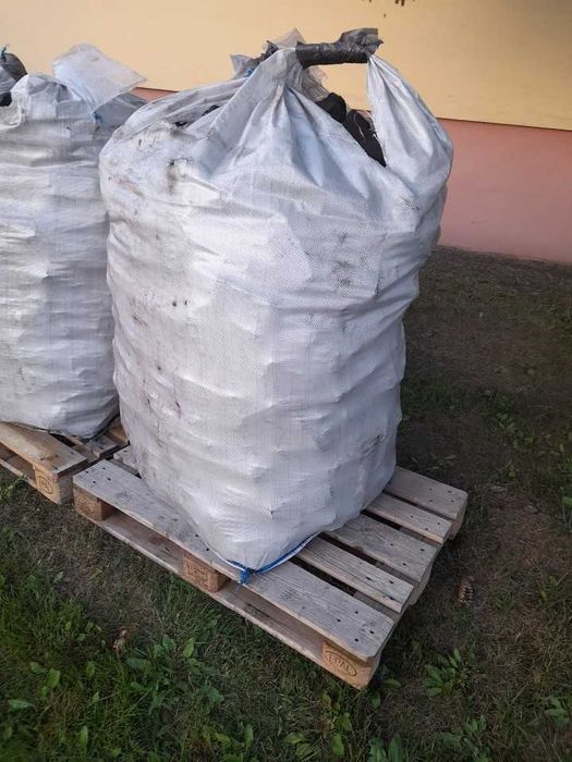 Brykiet torfowy - zamiennik węgla, ekologiczny