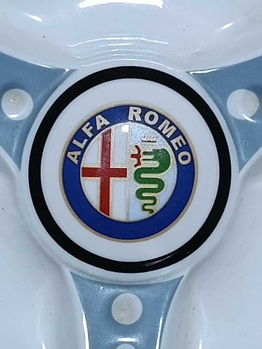 Despeja Bolsos Cinzeiro Alfa Romeo