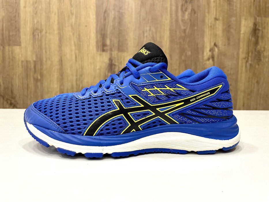 Кроссовки ASICS Gel волейбольные беговые