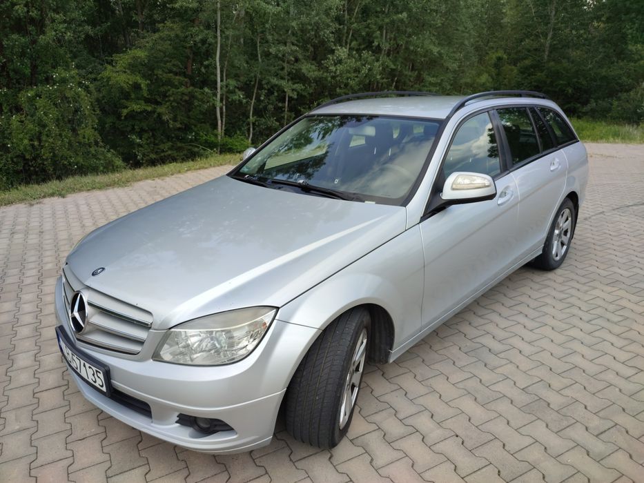 Samochód Mercedes