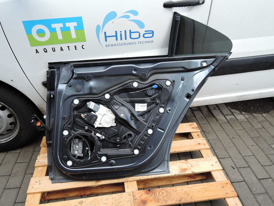 VW PASSAT CC 08-16r Drzwi Prawe  Tył kompletne
