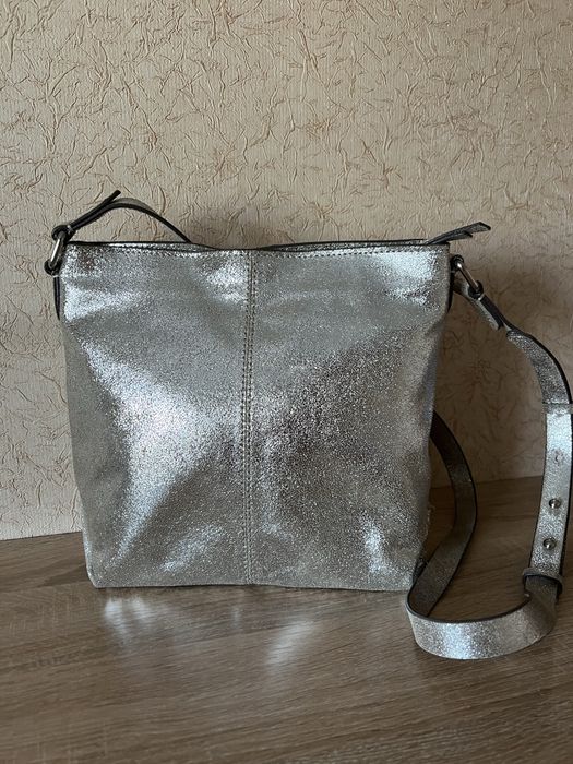Сумка Clarks срібна, крос-боді