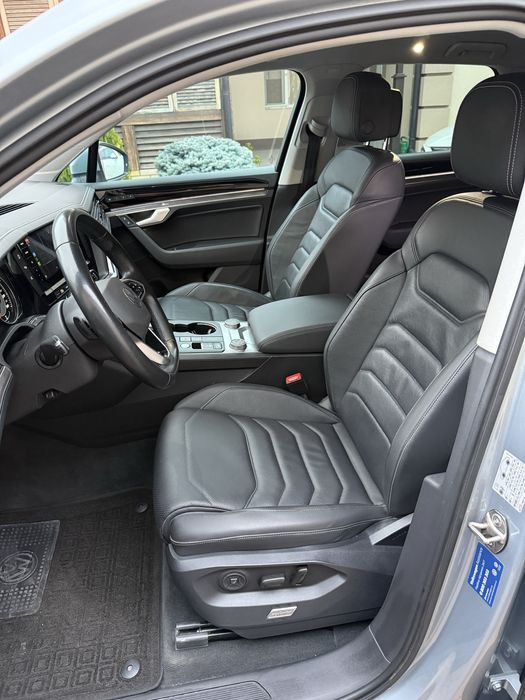 Продам Volkswagen Touareg III