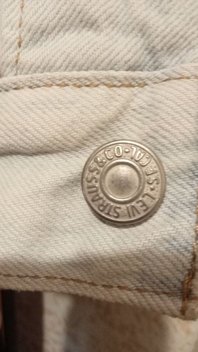 Джинсова куртка ,  жіноча джинсовка