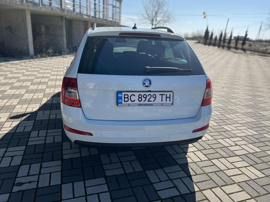 Skoda Octavia A7 2.0 TDI 4x4 2015 • Універсал • Механіка • Економна