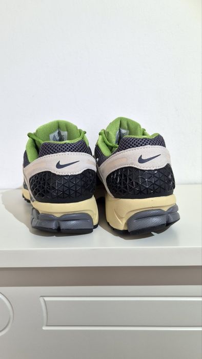 Кросівки Nike Zoom Vomero 5,  HF1553 102, US10 EUR44 28CM