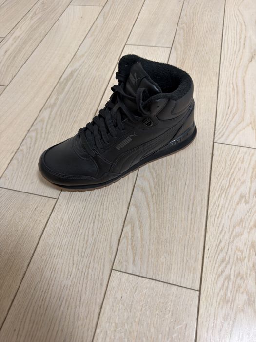Продам  Puma St Runner V4