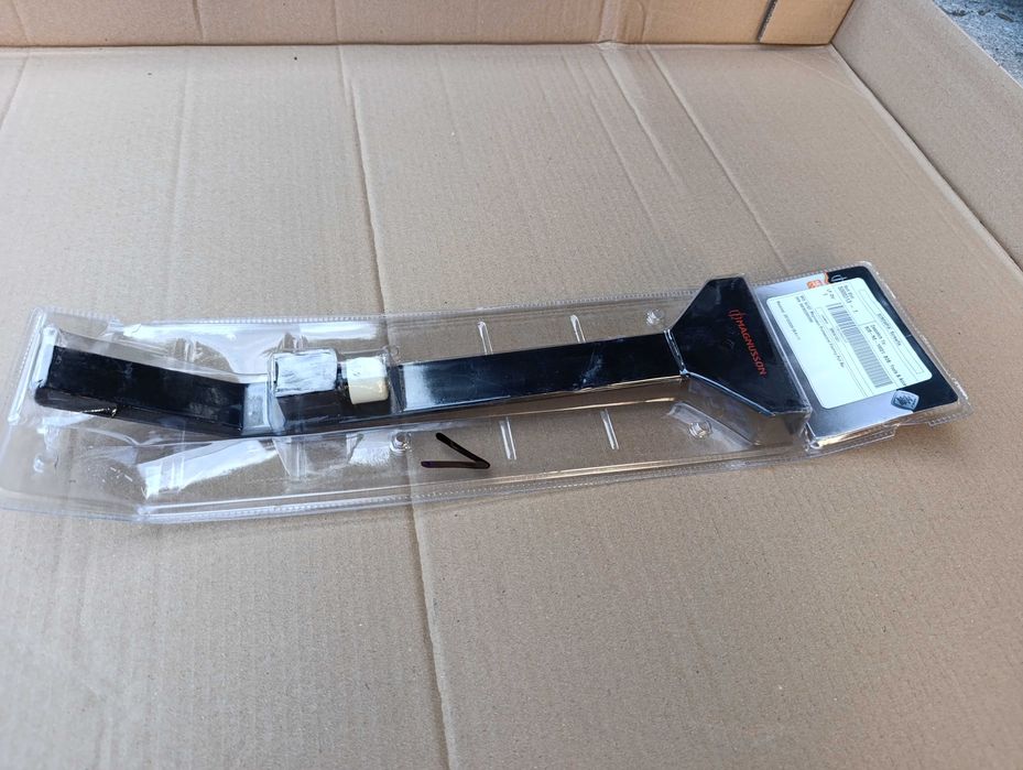 Dobijak metalowy do podłóg paneli itp Magnusson