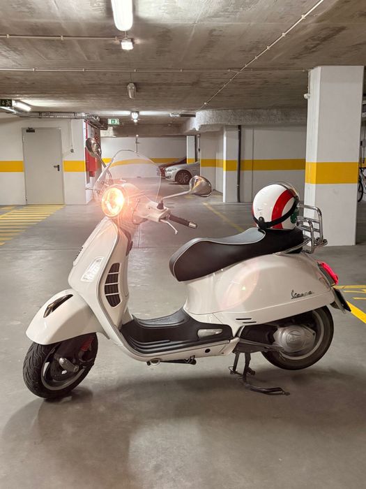 Scooter Vespa GTS 125