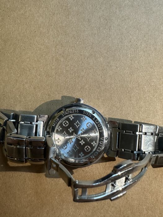 Топовий жіночий годинник Louis Vuitton Tambour Slim Star