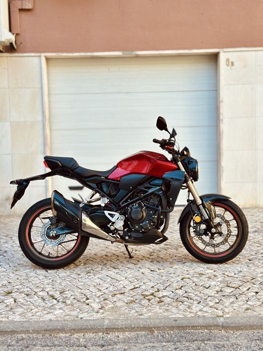 Honda CB300R de 2021 - NOVA!