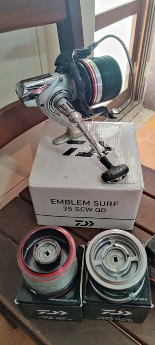 Daiwa Emblem Surf 35 SCW QD + 5 bobines
