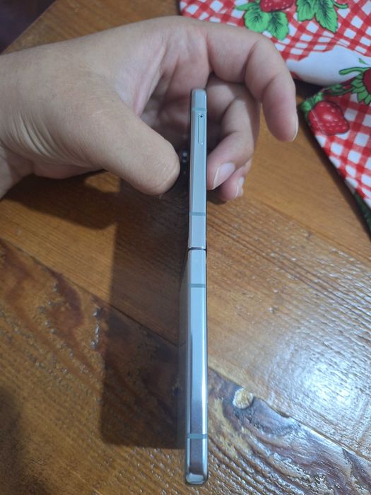 Samsung Z flip 5 256GB