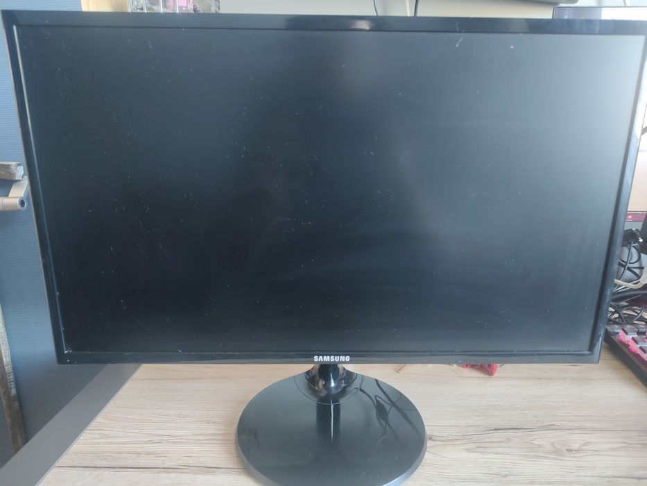 Monitor 24" 60Hz Samsung S24F345FHU
