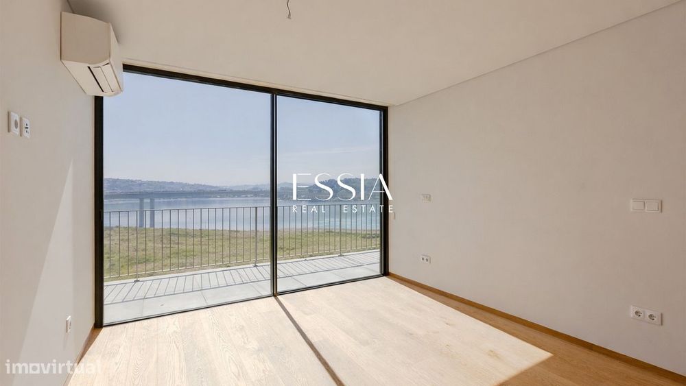 Apartamento T2 Duplex com Varanda no Douro 39