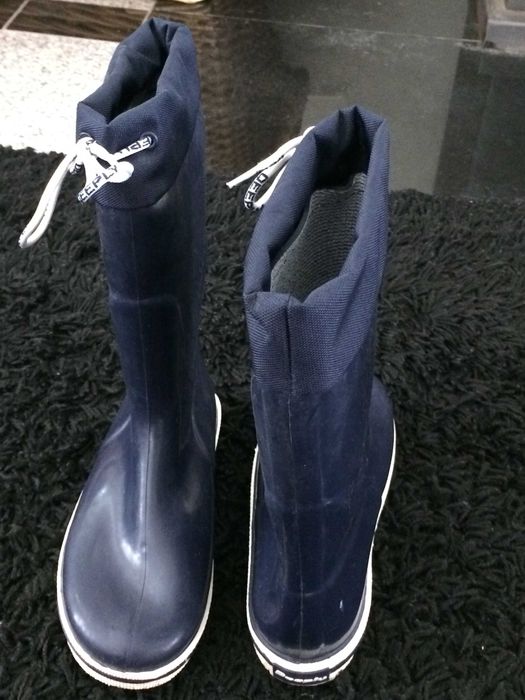 Botas de borracha, N.º 32