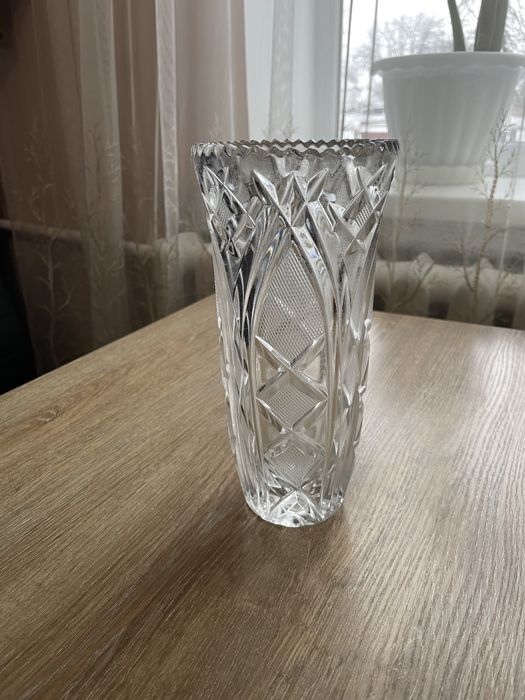 Кришталева ваза