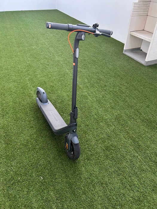 Trotinete Elétrica Segway Ninebot E2 Pro E - c/ Garantia