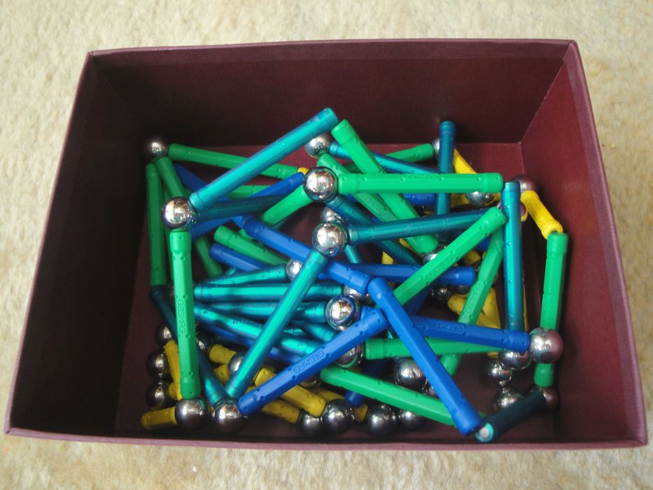 Geomag;  magnetyczne klocki