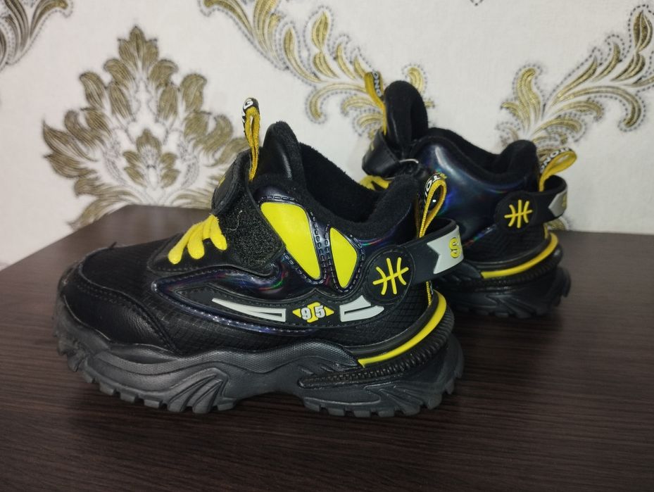 Кросовки 24 размер