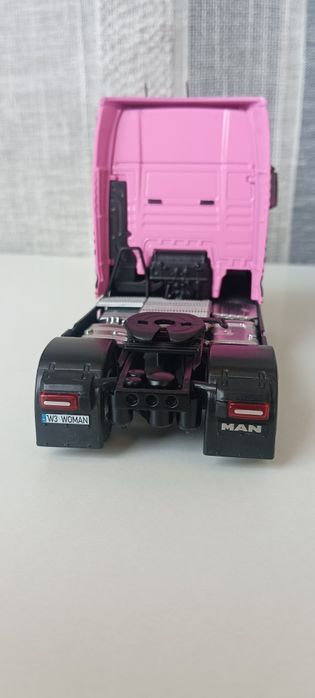 Camião MAN escala 1/43