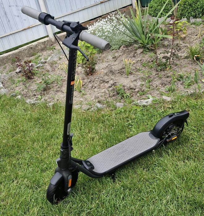 Електросамокат Ninebot by Segway F25E