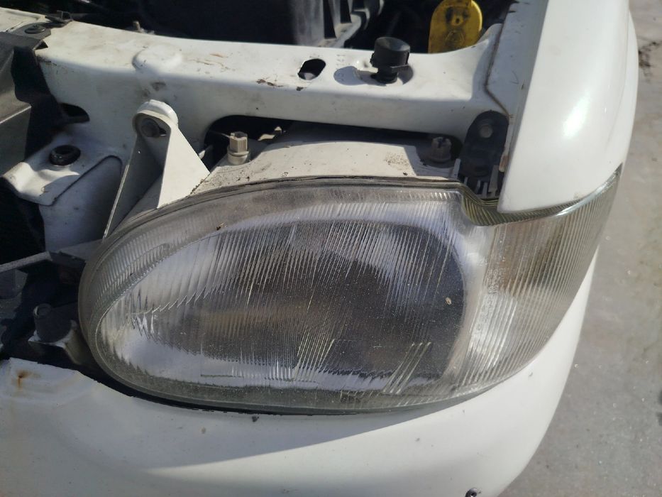 Ótica / farol esquerda FORD Escort 95 (VI) Van (AVL)