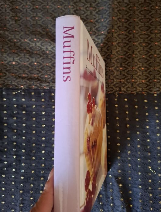 Livro Muffins - Pequenos, saborosos e irresistíveis