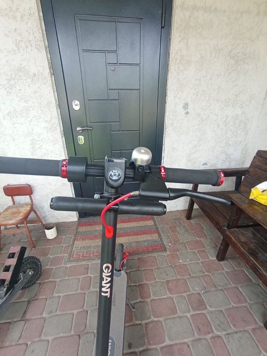 Електросамокати:Giant GIANT Move U8 PRO 500W 13Ah