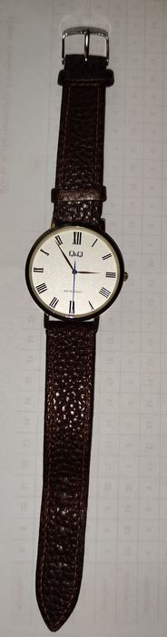 Годинник жіночий Q&Q