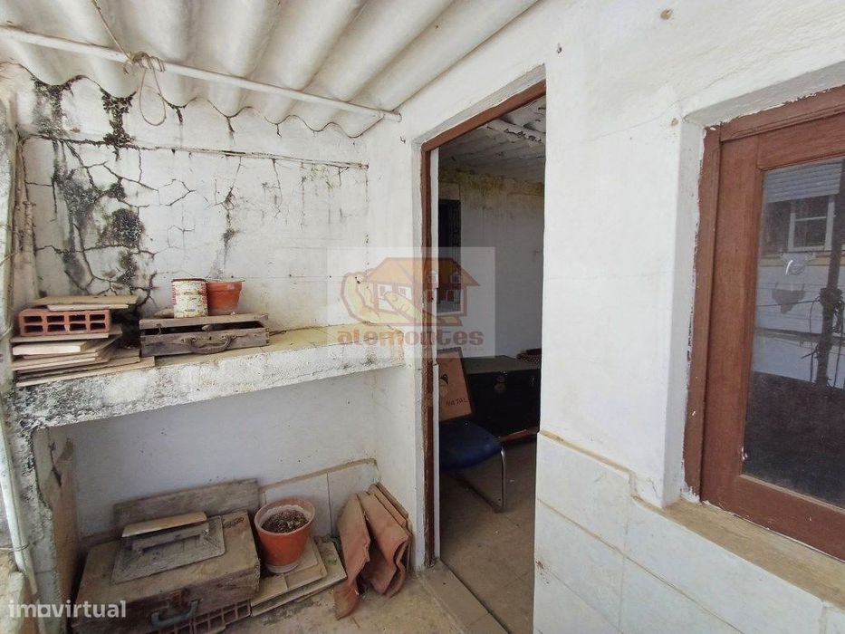 Casa para recuperar - 5 minutos a pé do centro de Alcácer do Sal