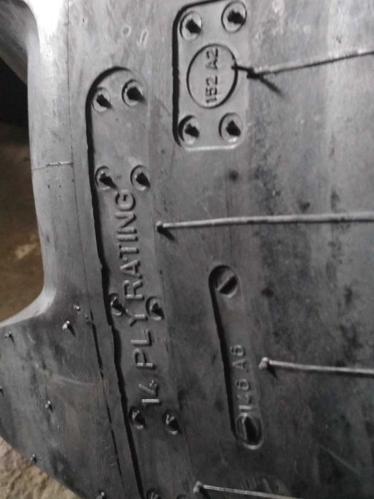 Opona 16.9-30 14PR Trayal do ciągników leśnych LKT i podobnych mocna