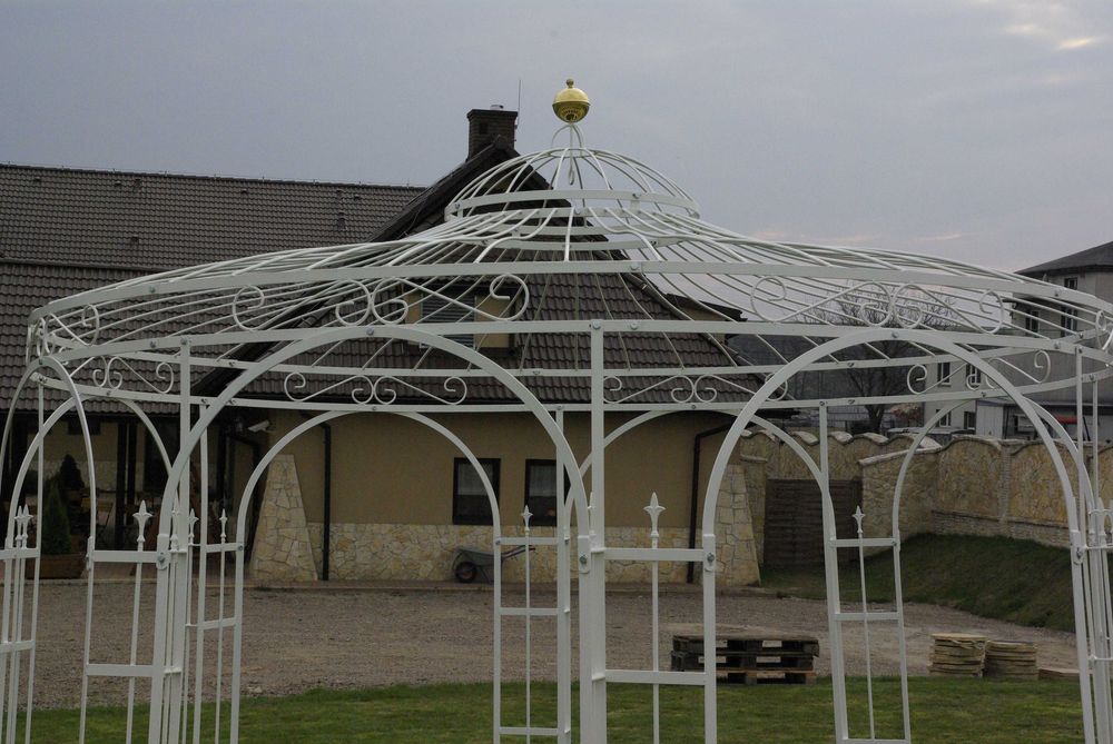 Altana metalowa okrągła