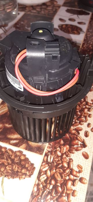 Продам вентилятор печки Рено