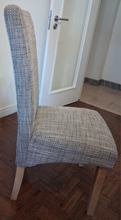 Mesa extensível + 4 cadeiras