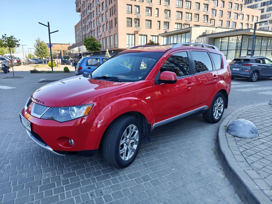 Mitsubishi outlander XL