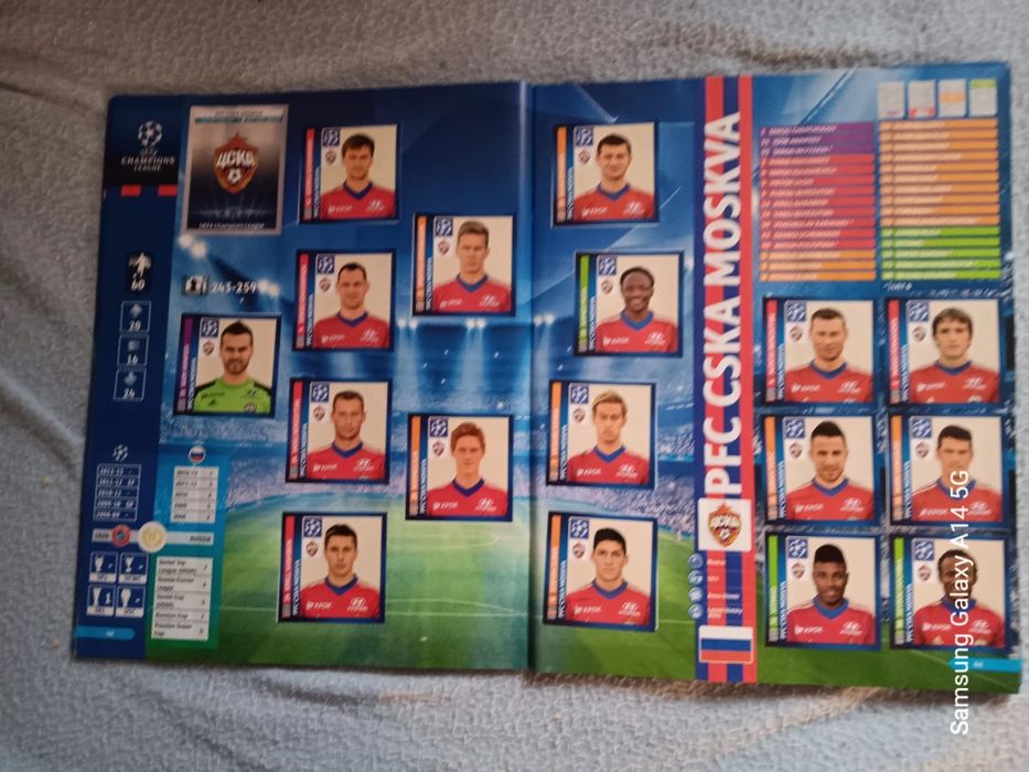 Caderneta de futebol- uefa champions league- em muito bom estado