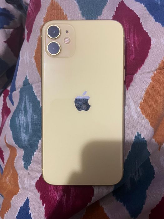 Vendo ou troco Iphone 11 / 126gb