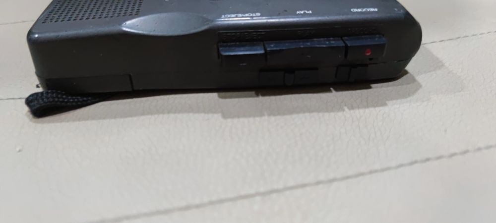 Диктофон ,магнитофон, стерео delREY   .