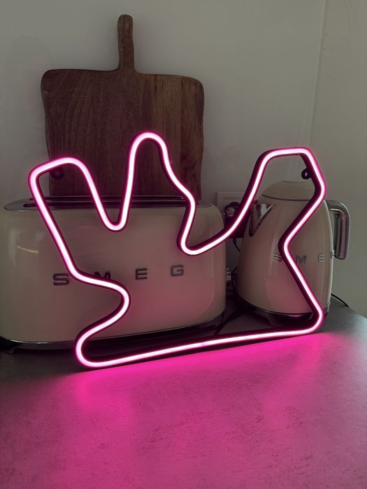 F1 Katar Doha circuit neon różowy
